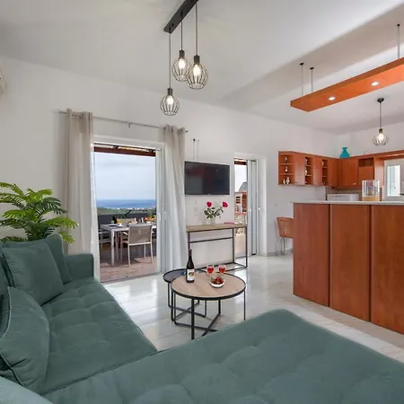 Marakas Winery Family House *