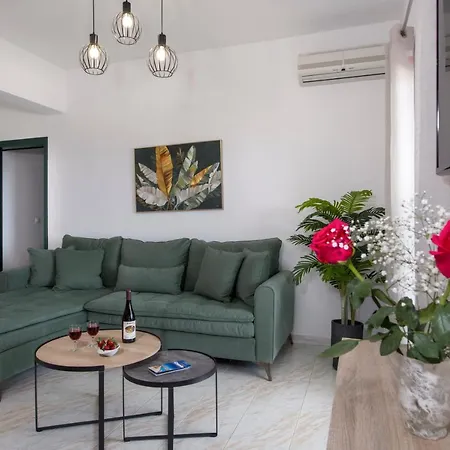 Villa Marakas Winery Family House